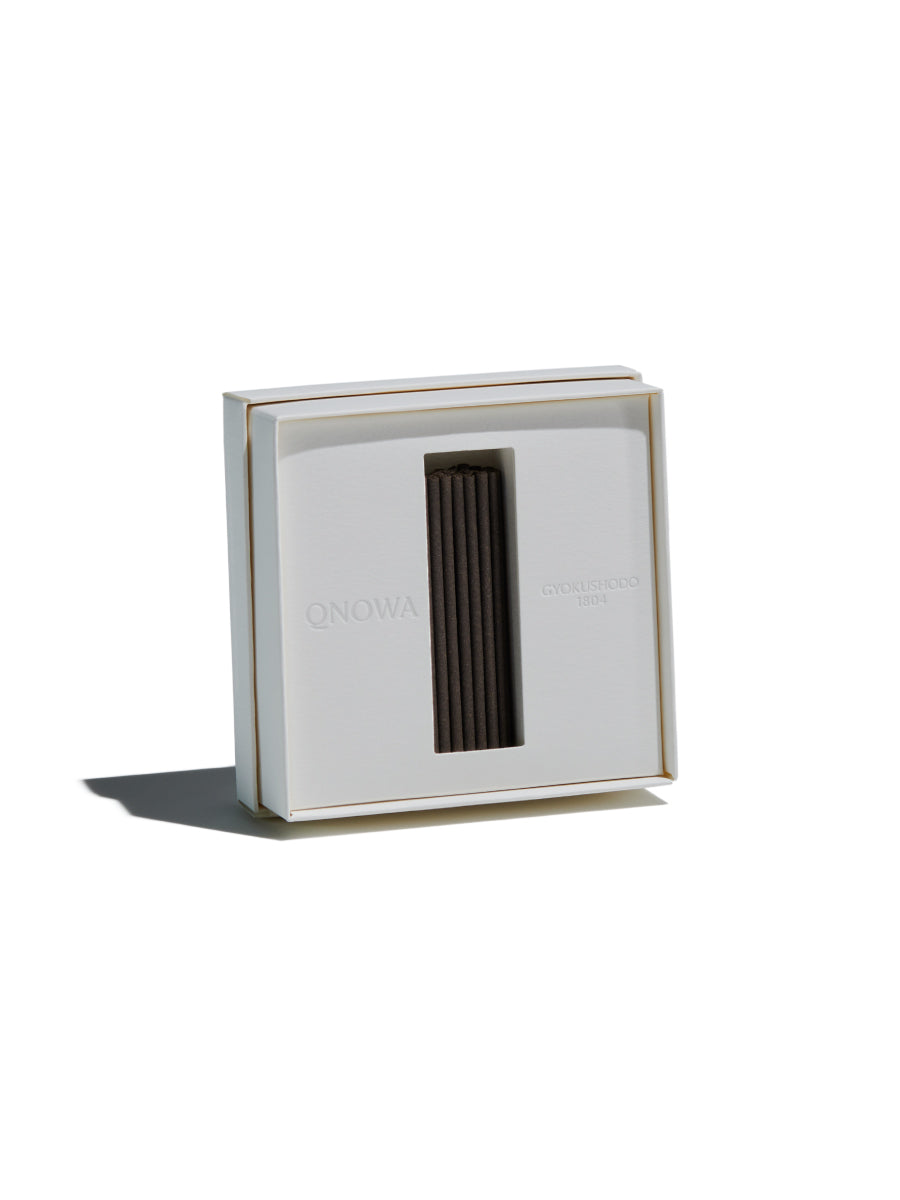 23:00 琥珀色の夢 – QNOWA